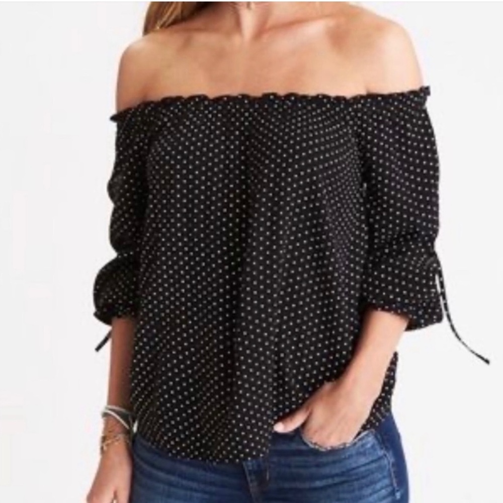 American Eagle Off Shoulder Polka Dot Blouse